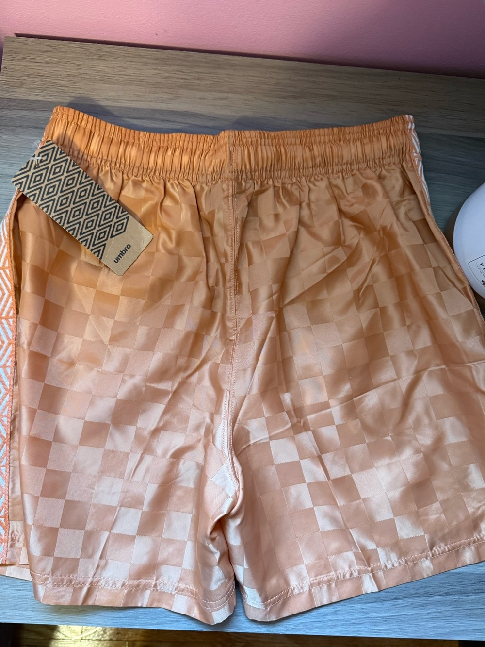 NWT Umbro Men’s Tonal Peach Checker Drawstring Soccer Shorts Size Small